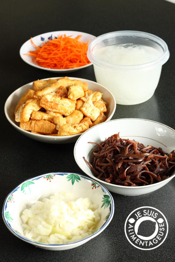 BÃ¡nh cÆ°á»›n chay - Vietnamese Vegetarian Stuffed Rice Rolls from alimentageuse.com