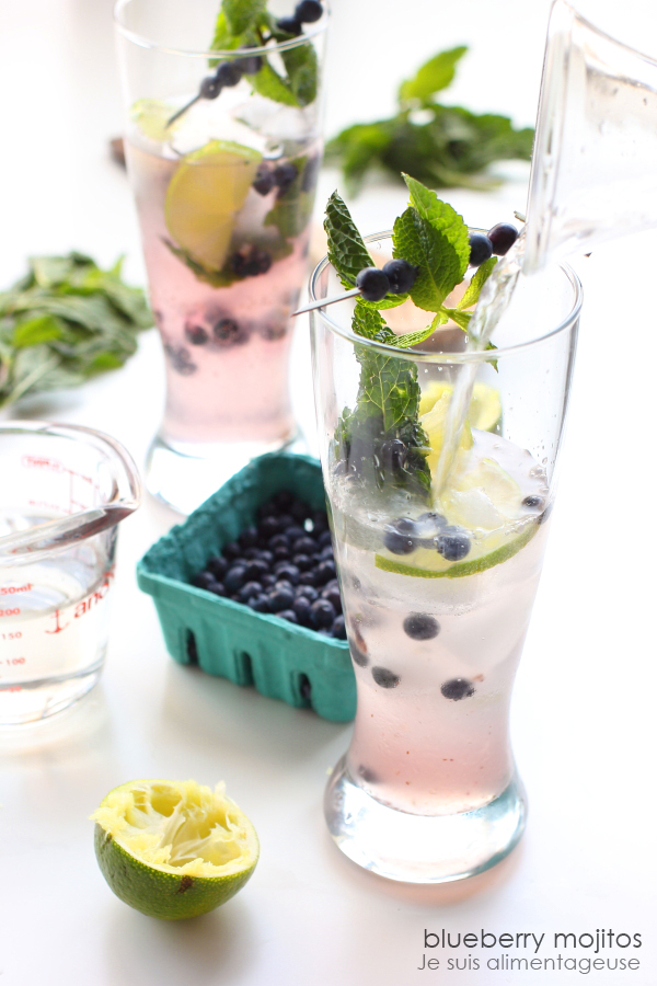 blueberry-mojito-pouring-2-w