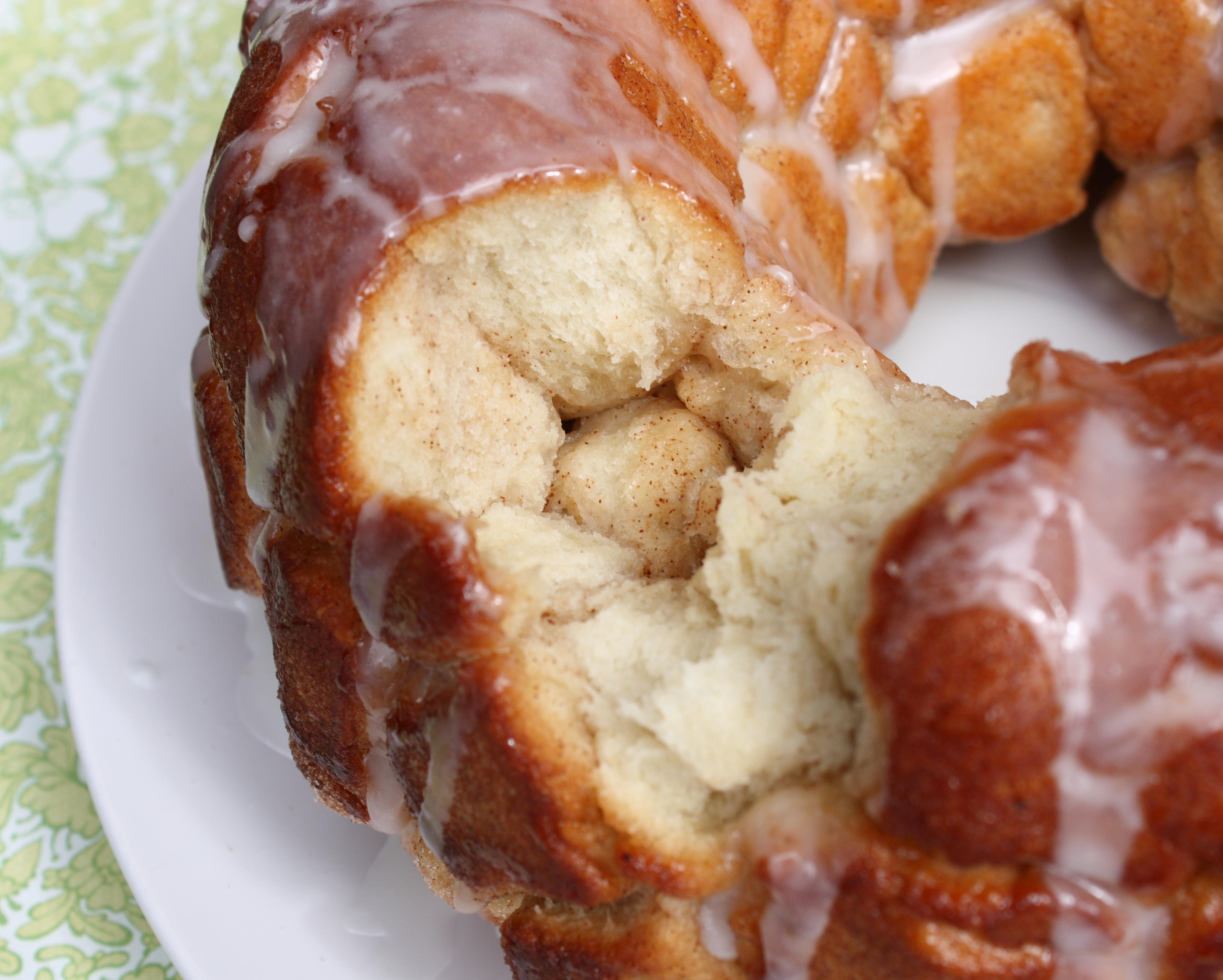 Cinnamon Sugar #Monkey Bread! Perfect for #breakfast or #dessert =) from alimentageuse.com