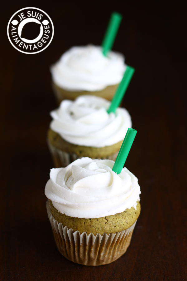 Green Tea #Cupcakes, inspired by Starbucks' #Green #Tea #Frappucino | alimentageuse.com #desserts