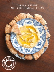 Find out what the secret is to the creamiest hummus ever! | alimentageuse.com #appetizers #hummus #healthy #vegan