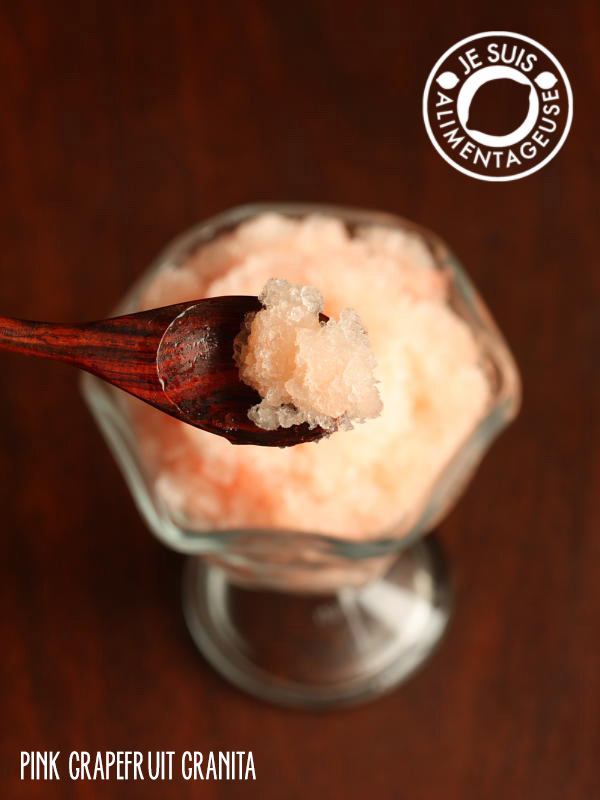 Pink Grapefruit Granita - The most amazing treat for a hot day, only 2 ingredients! | alimentageuse.com #summer #granita #grapefruit #dessert #frozen