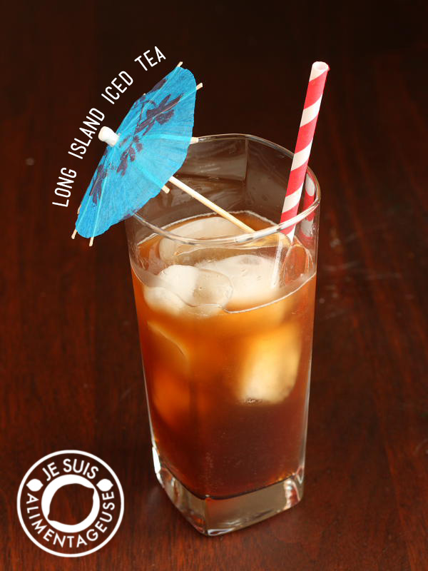 Cool off this summer with a batch of your own long island iced tea. No mixes required! alimentageuse.com #summer #drinks 