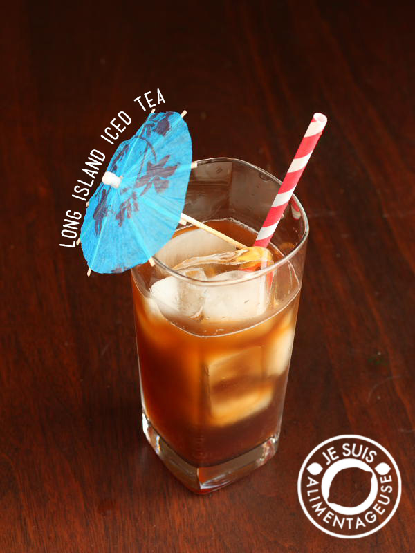 Cool off this summer with a batch of your own long island iced tea. No mixes required! alimentageuse.com #summer #drinks 