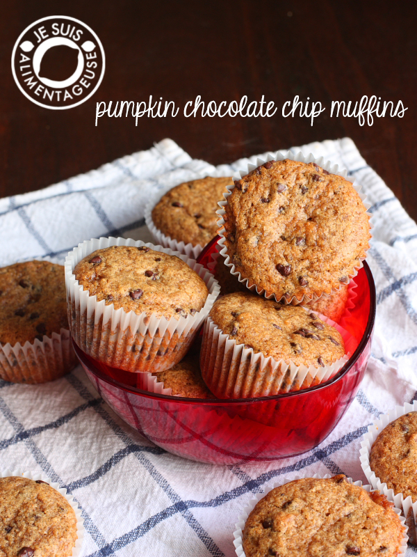 Pumpkin Chocolate Chip Muffins | alimentageuse.com #pumpkin #fall #chocolate #vegan