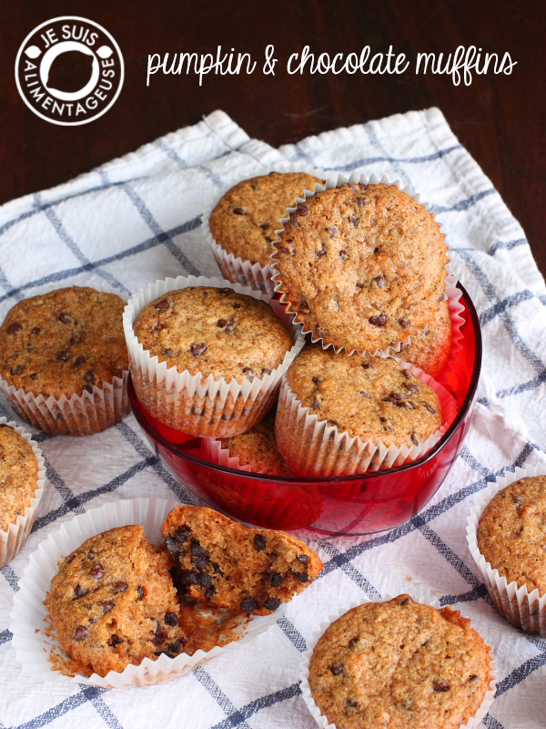 Pumpkin Chocolate Chip Muffins | alimentageuse.com #pumpkin #fall #chocolate #vegan