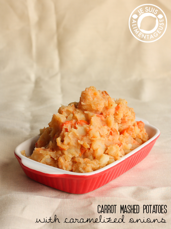 Carrot mashed potatoes with caramelized onions - Super simple side for those holiday meals! #thanksgiving #potatoes #dinner #sides
