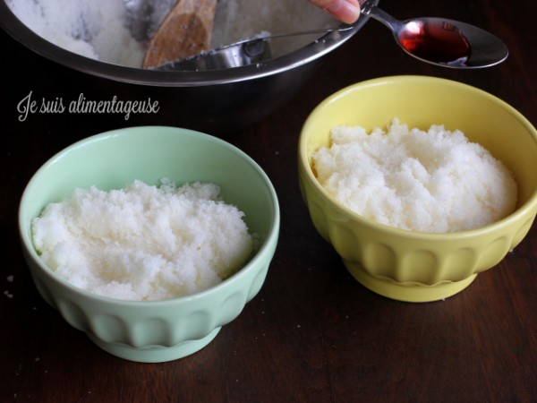 #DIY Sugar Scrubs - Jojoba and Coconut oil are great for nourishing the skin while you exfoliate! Makes a great gift =) 