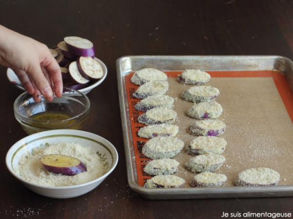 Almond Crusted Baked Eggplant - Finger food with tons of protein! #appetizerweek