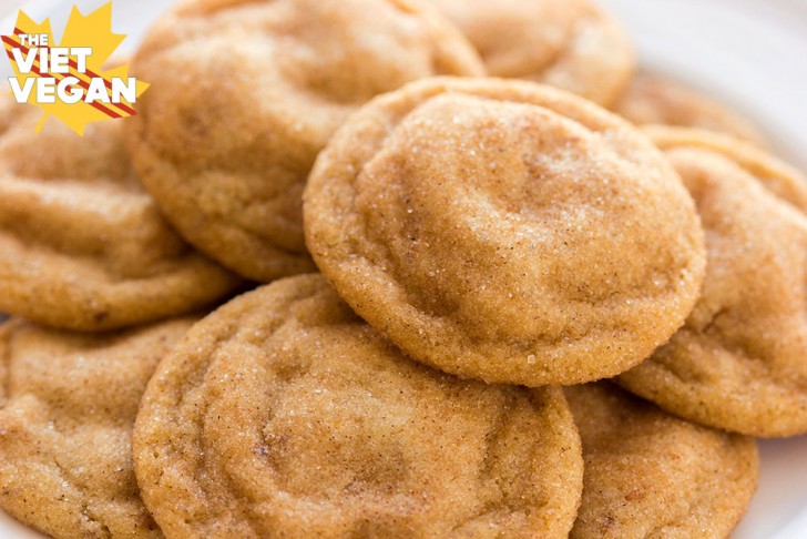 Vegan Snickerdoodles | The Viet Vegan | Soft, chewy center with a crisp edge. The PERFECT snickerdoodles!