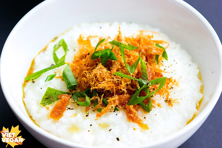 Vegan Vietnamese Chao (Congee) | The Viet Vegan | Chao to me is as tomato soup is to Canadians—homey comfort food.