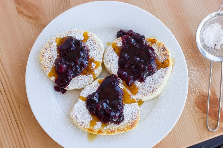 the lusty vegan pancakes-web