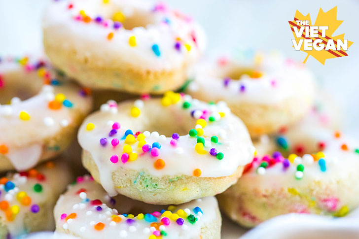 funfetti-donuts-vegan-bake-off-9196