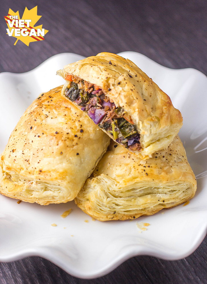 Vegan Sausage Puffs | The VIet Vegan | Turn the remnants of your fridge into a delicious pastry for dinner!