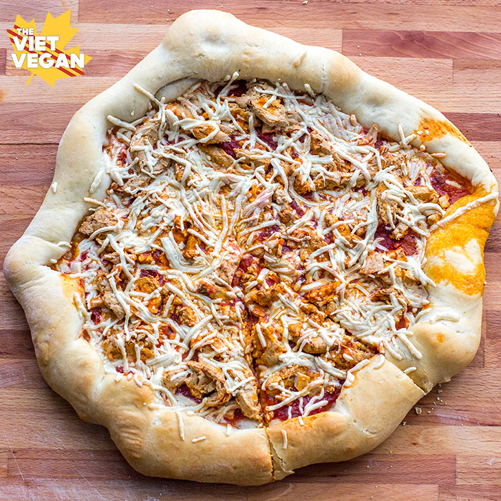 Vegan Buffalo Chicken Pizza | The Viet Vegan