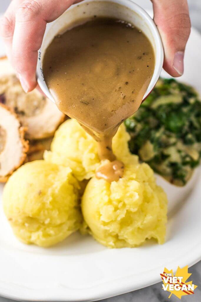 Vegan Thanksgiving! Creamed Spinach and Classic Mashed Potatoes