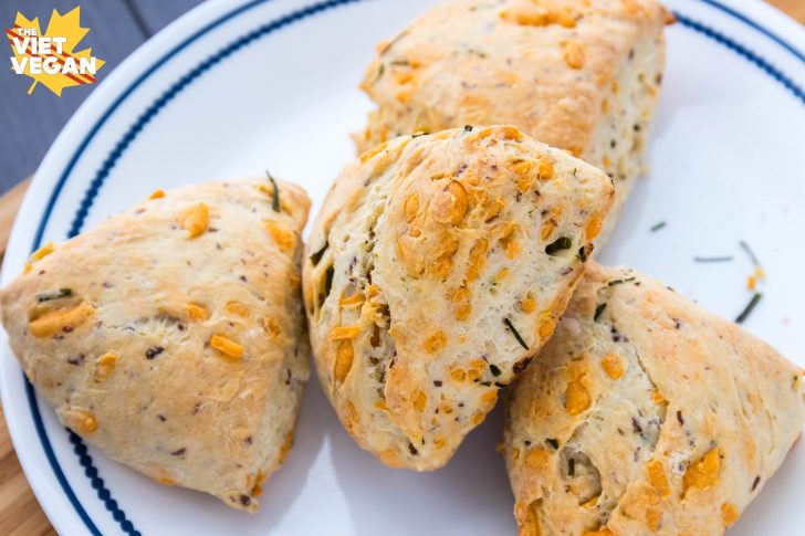 Vegan Cheddar Chive Scones | The Viet Vegan