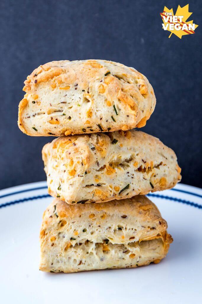 Vegan Cheddar Chive Scones | The Viet Vegan