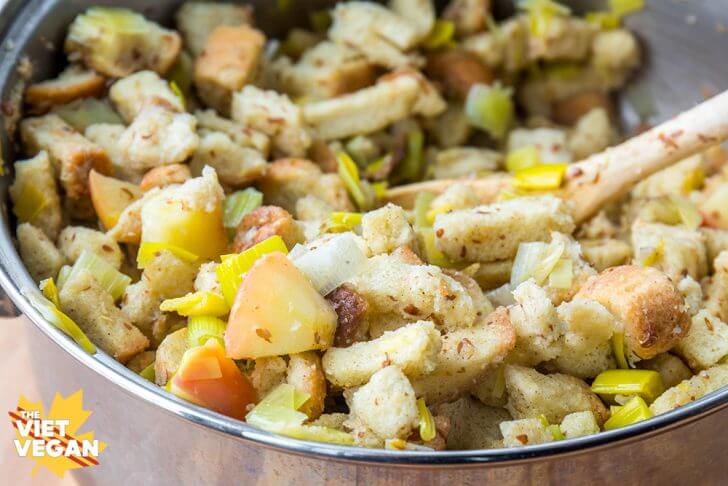 Vegan Stuffing with Leek and Apple | The Viet Vegan