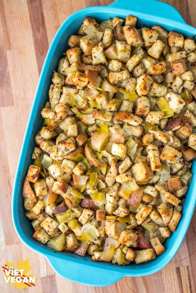 Vegan Stuffing with Leek and Apple | The Viet Vegan