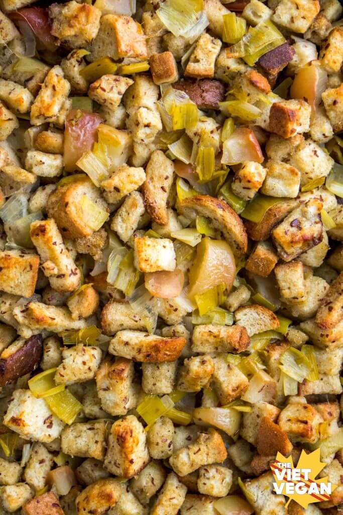 Vegan Stuffing with Leek and Apple | The Viet Vegan