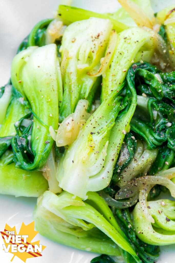 Garlic Bok Choy | The Viet Vegan | One of my favourite ways to eat bok choy :)