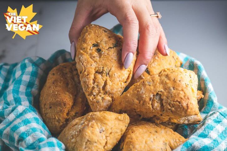 Tomato Basil Scones | The Viet Vegan