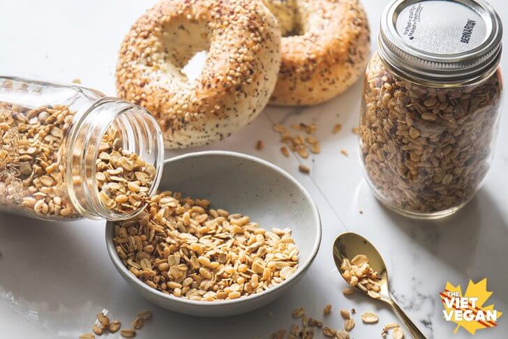 Vegan Everything Bagel Granola | The Viet Vegan