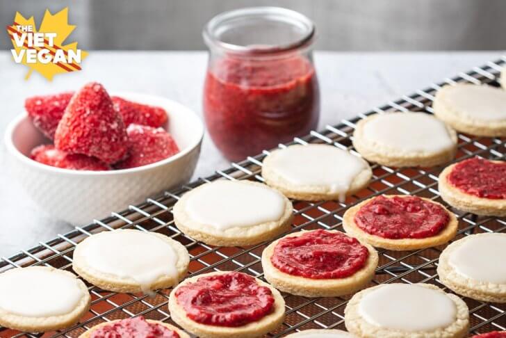 california strawberry jam on cookies