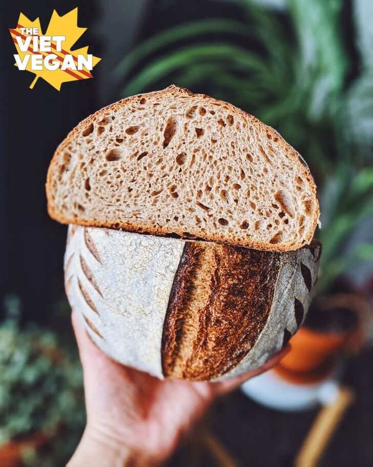 https://thevietvegan.com/wp-content/uploads/2020/08/vegan-sourdough-loaf-cut-728x910.jpg