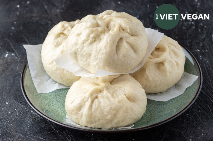 vegan char siu bao on a plate