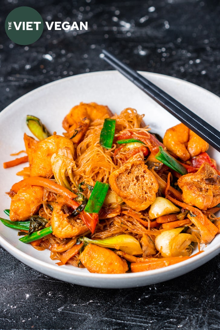 tom yum fried vermicelli noodles